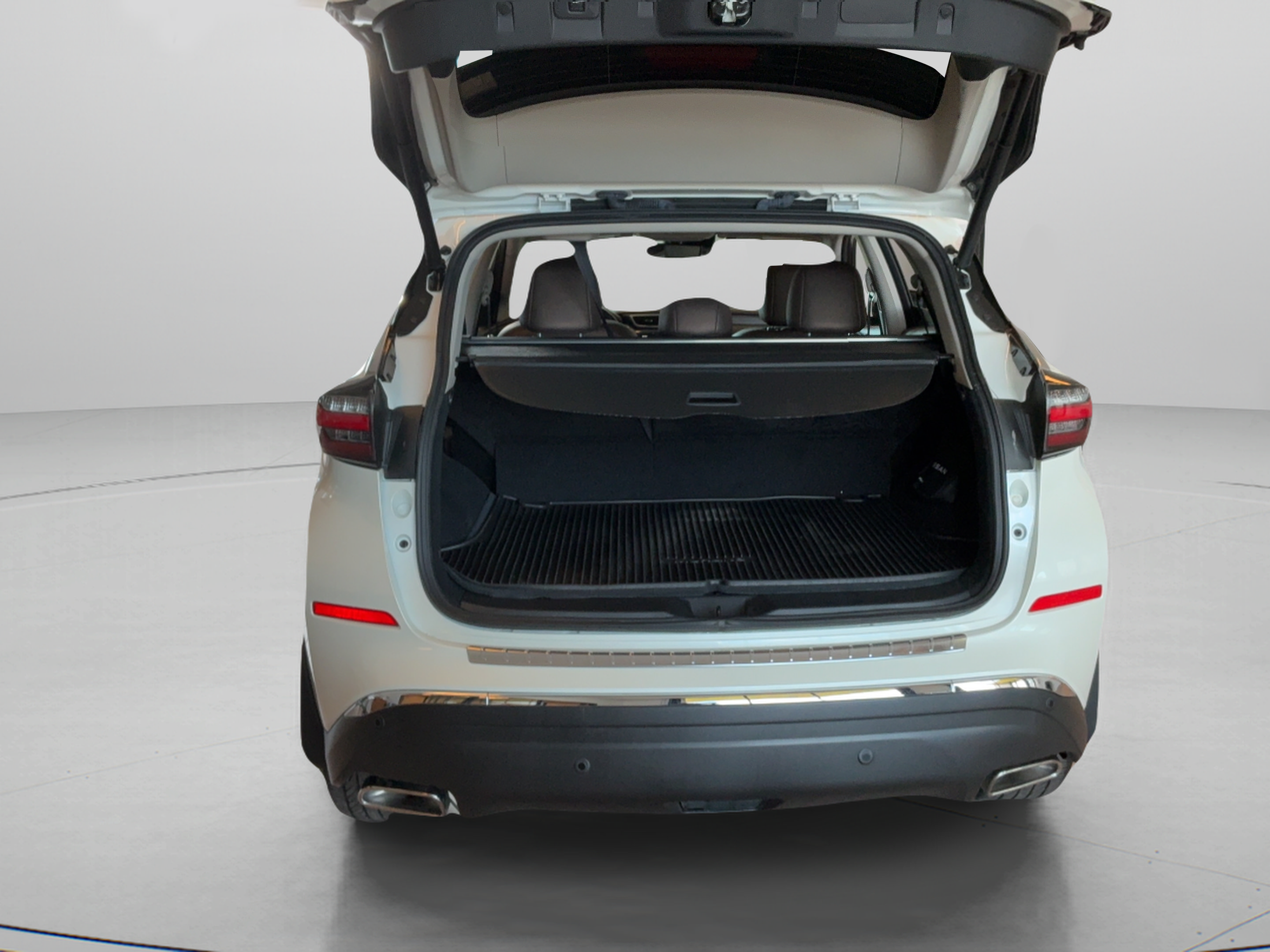 Used 2024 Nissan Murano Platinum w/ Cargo Package FWD image 41