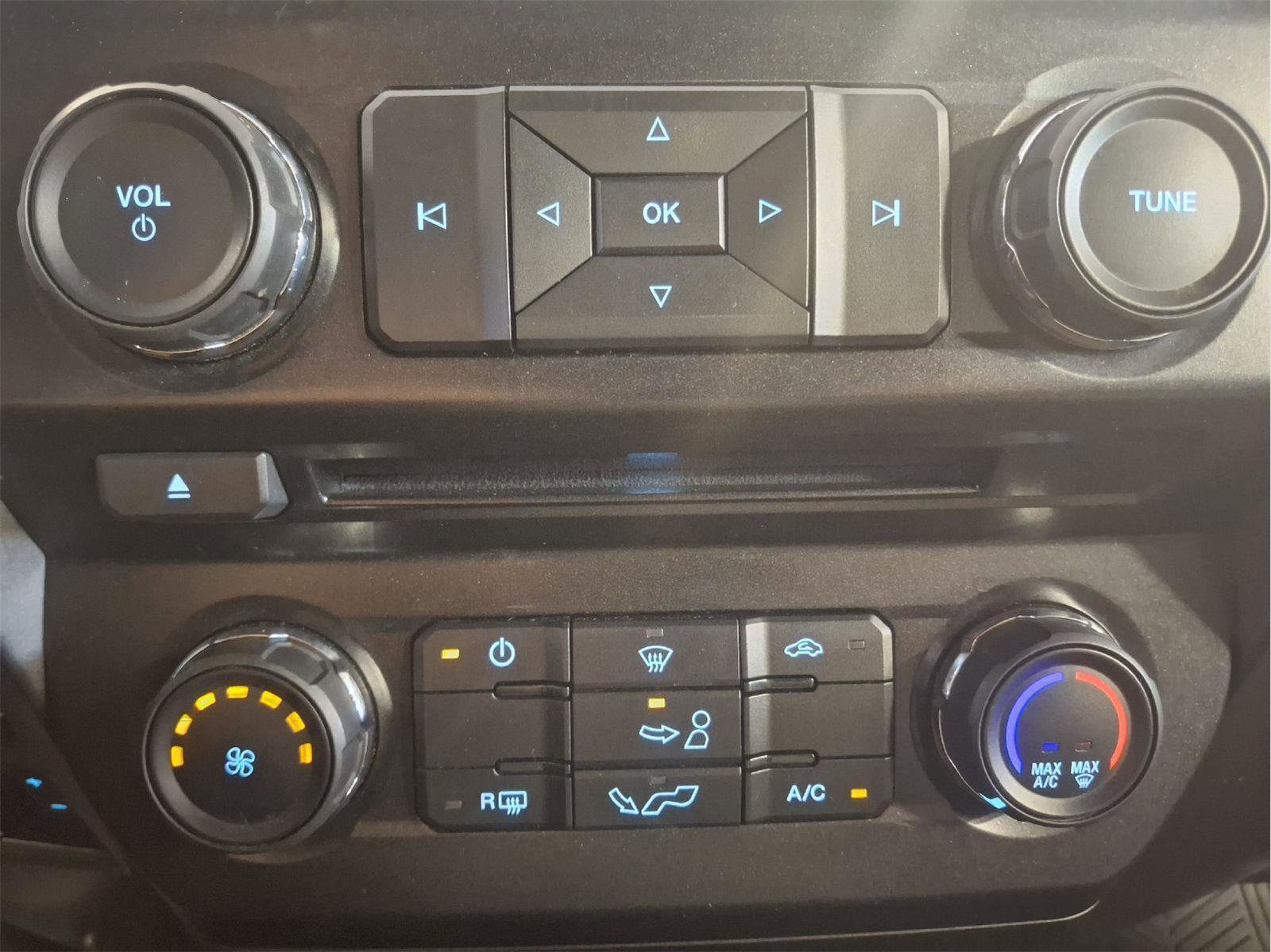 Used 2017 Ford F150 XLT w/ Equipment Group 301A Mid AWD/4WD image 26