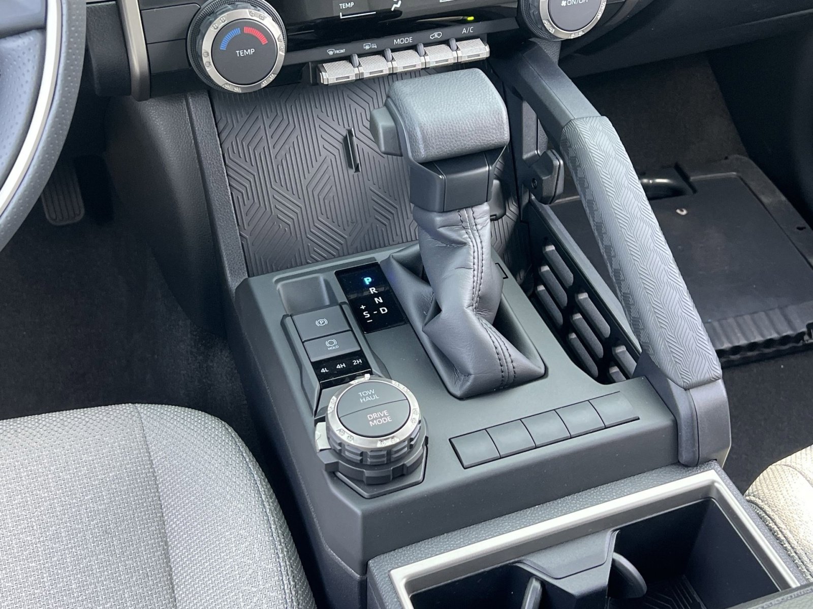 New 2026 Toyota 4Runner SR5 AWD/4WD image 18
