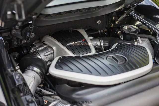 Used 2013 McLaren MP4-12C Spider RWD image 23