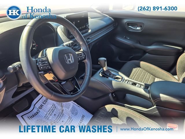 Used 2025 Honda HR-V Sport image 9