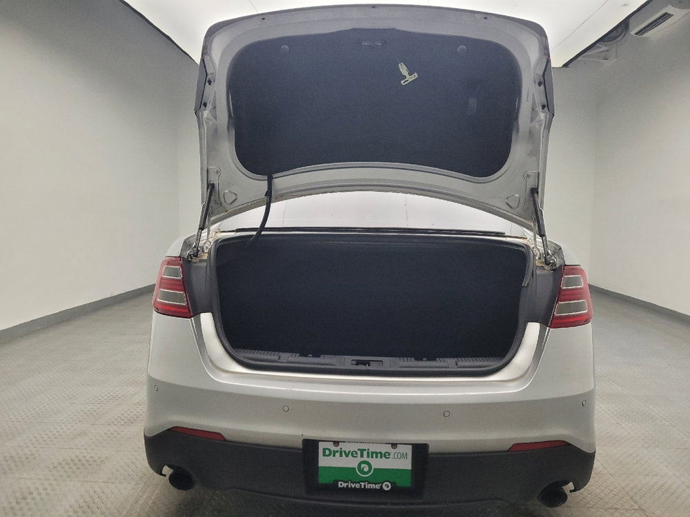 Used 2018 Ford Taurus SHO image 29