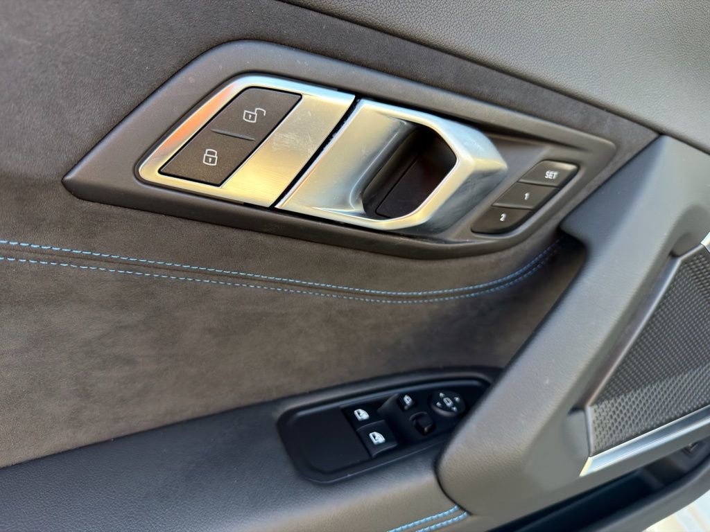 Used 2022 BMW Z4 M40i w/ Premium Package image 22