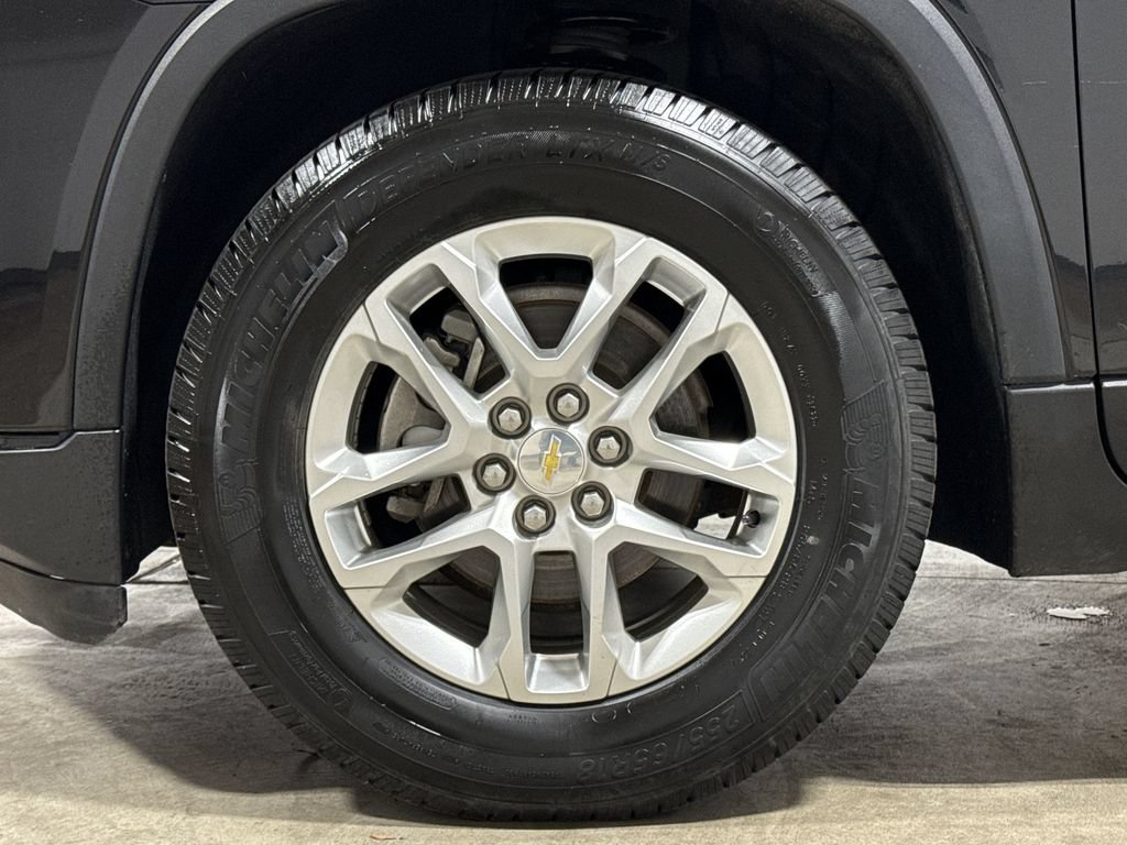 Used 2019 Chevrolet Traverse LS FWD image 28