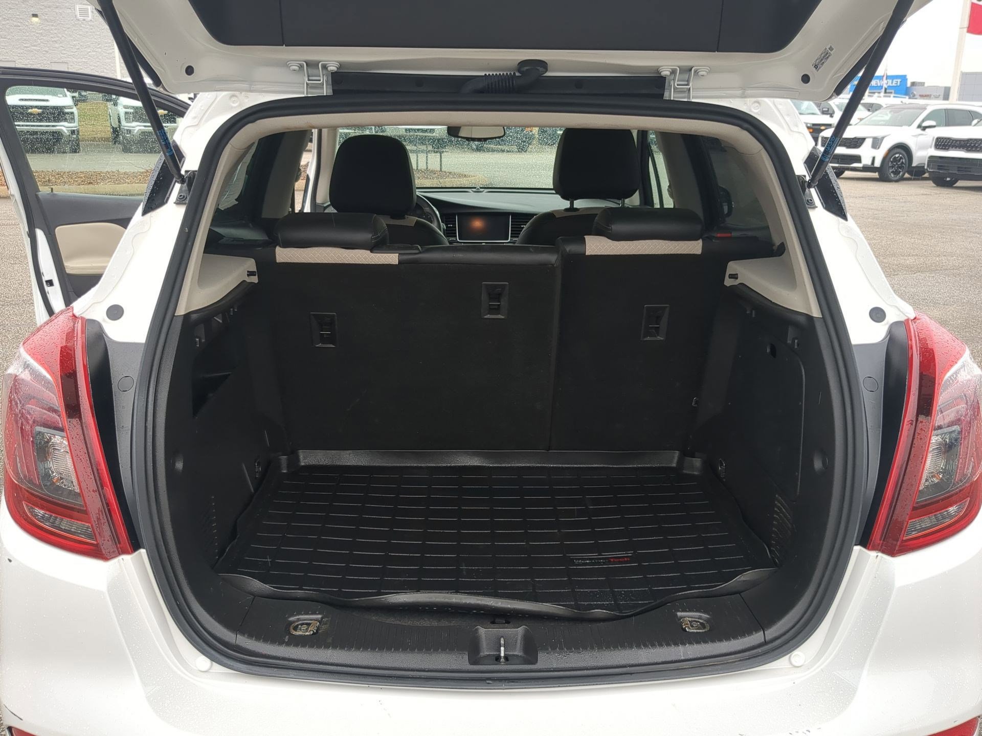 Used 2018 Buick Encore Preferred image 20