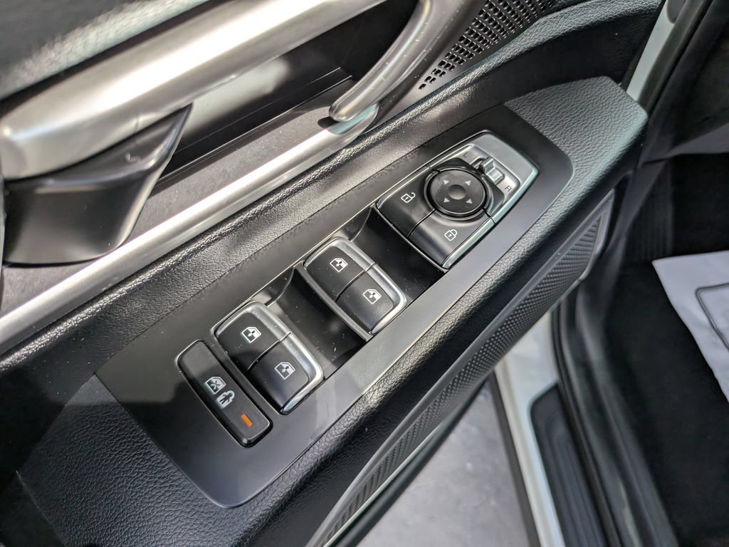 Certified 2024 Kia Telluride S FWD image 20