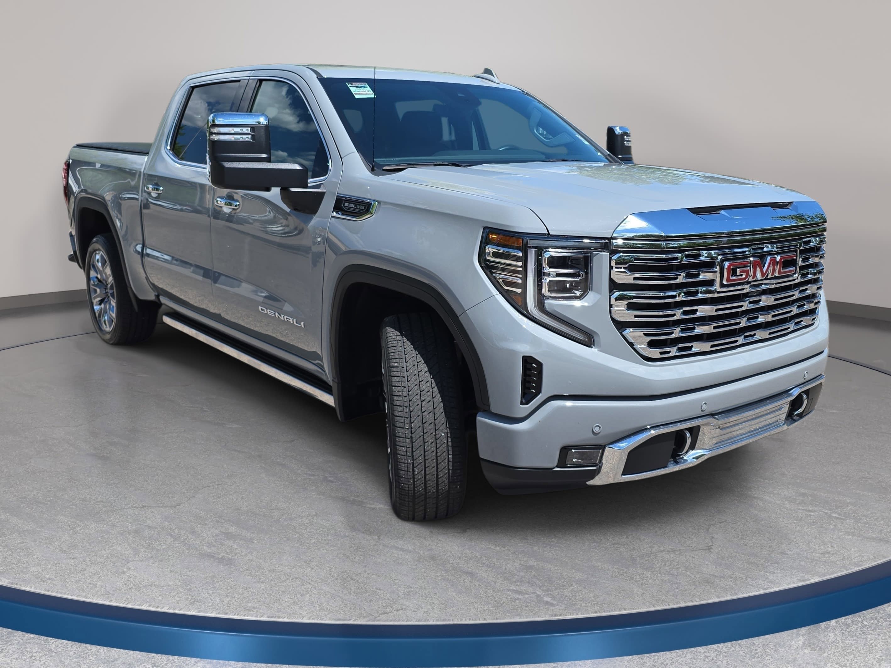 Used 2024 GMC Sierra 1500 Denali w/ Denali Reserve Package AWD/4WD image 3