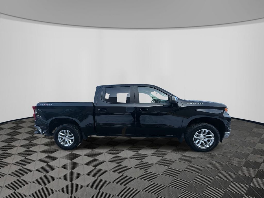 Used 2023 Chevrolet Silverado 1500 LT image 3