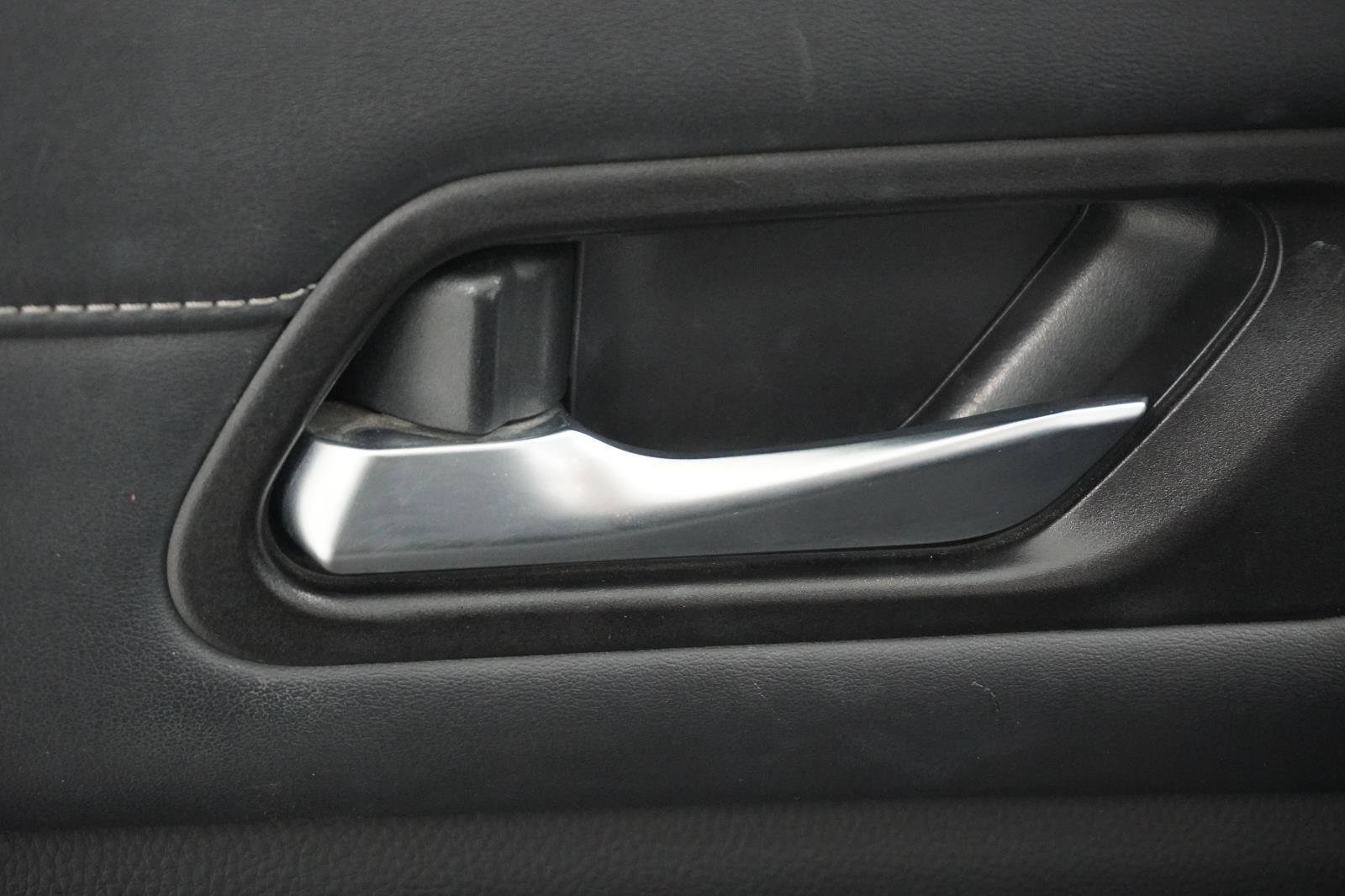 Used 2022 Nissan Pathfinder SL image 12