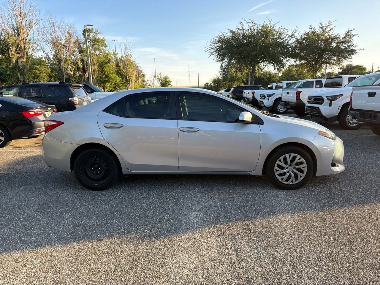 Used 2017 Toyota Corolla L FWD image 4