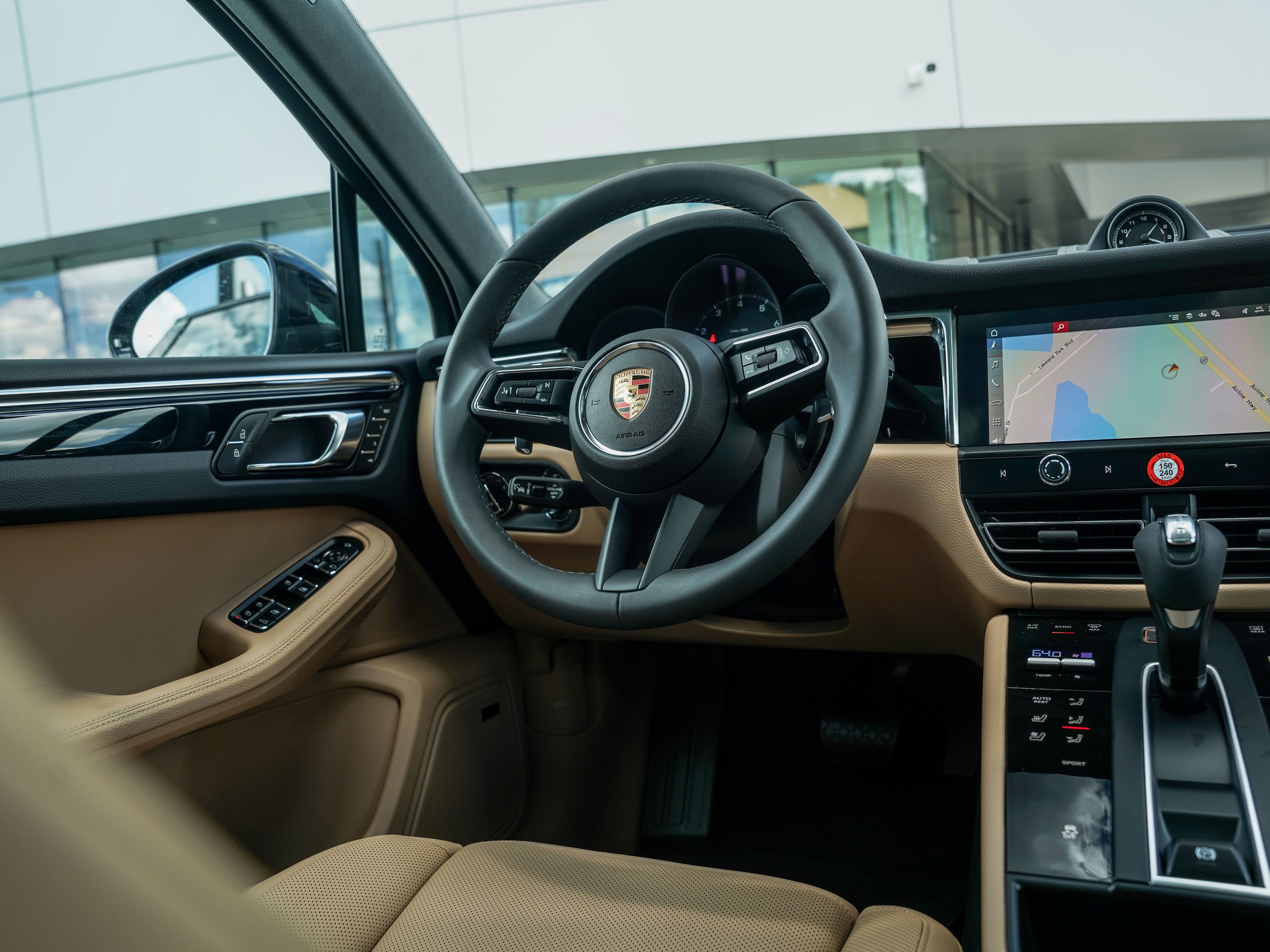 New 2025 Porsche Macan image 25