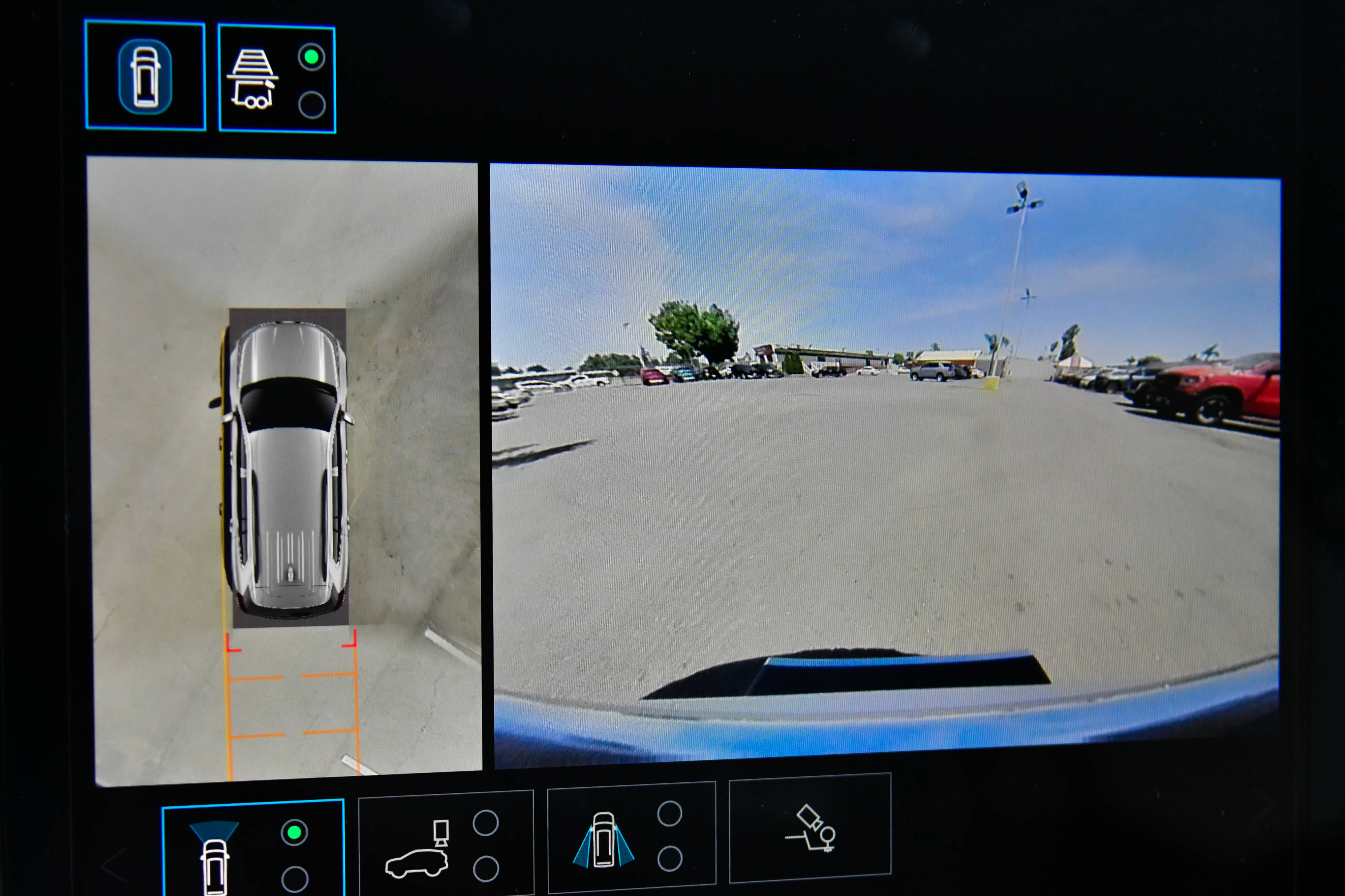 Used 2024 GMC Acadia Elevation FWD image 21