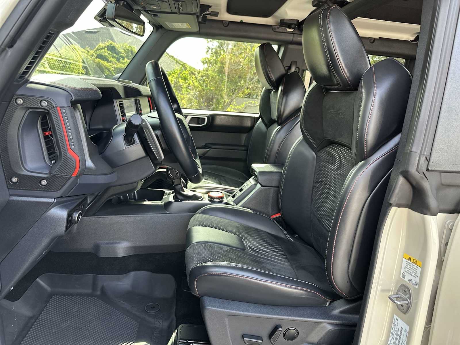 Used 2025 Ford Bronco Raptor AWD/4WD image 15