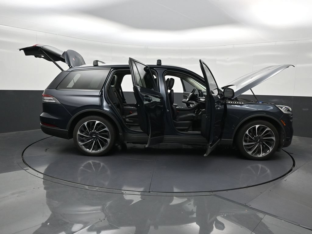 Used 2024 Lincoln Aviator Reserve w/ Equipment Group 201A RWD image 33
