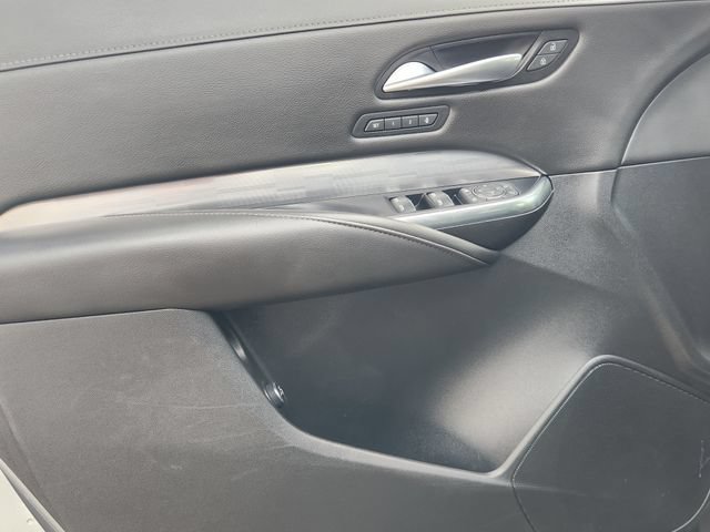 Used 2025 Cadillac XT4 Premium Luxury FWD image 22