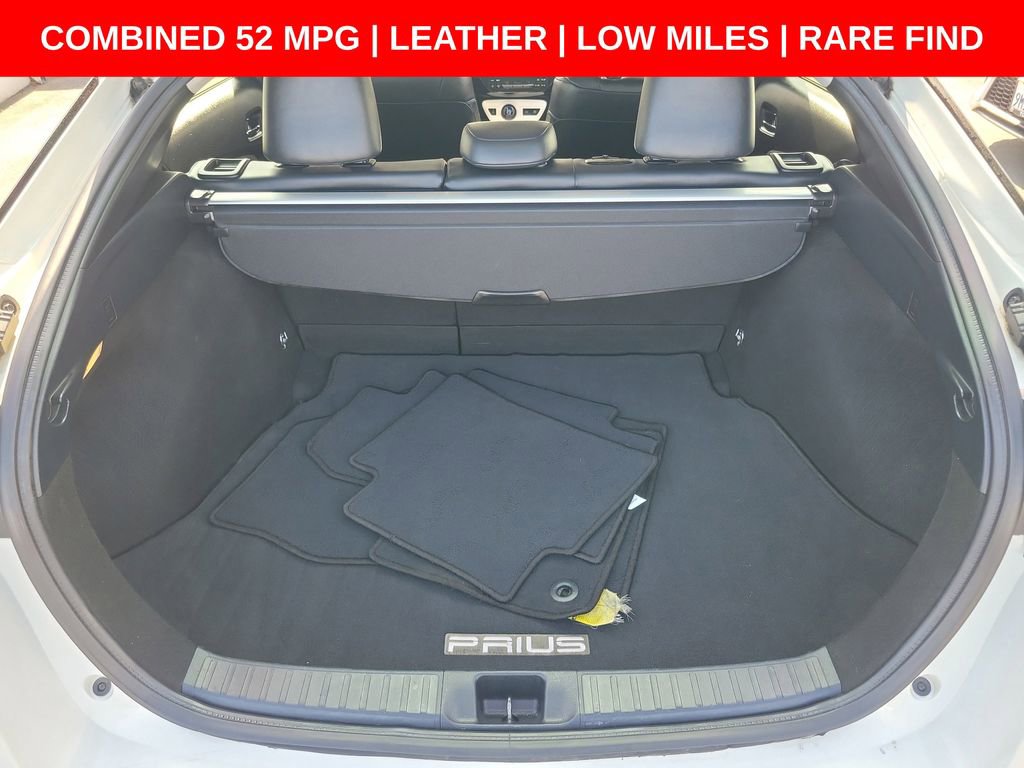 Used 2016 Toyota Prius Four Touring FWD image 11