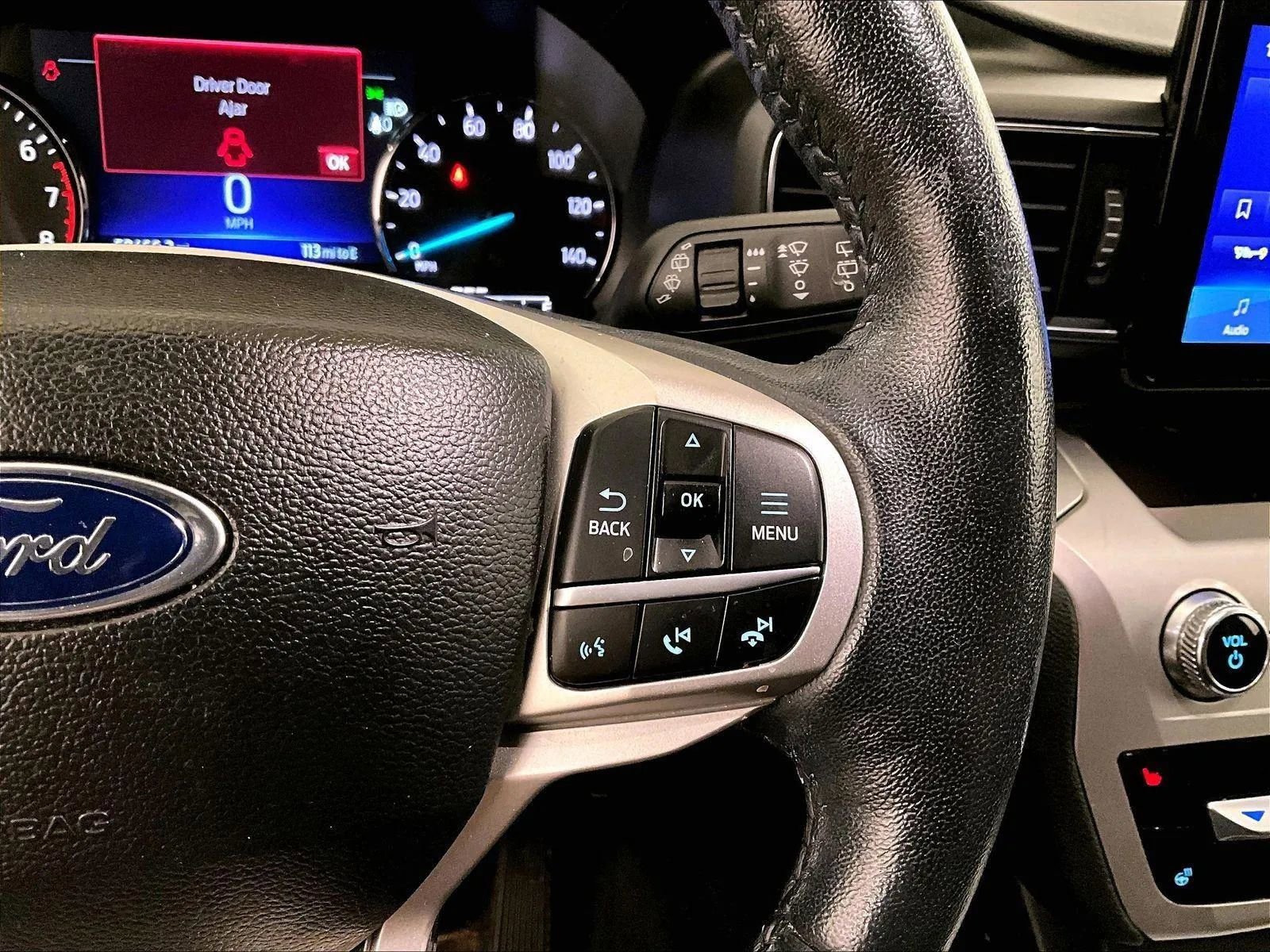 Used 2022 Ford Explorer XLT w/ Equipment Group 202A AWD/4WD image 18