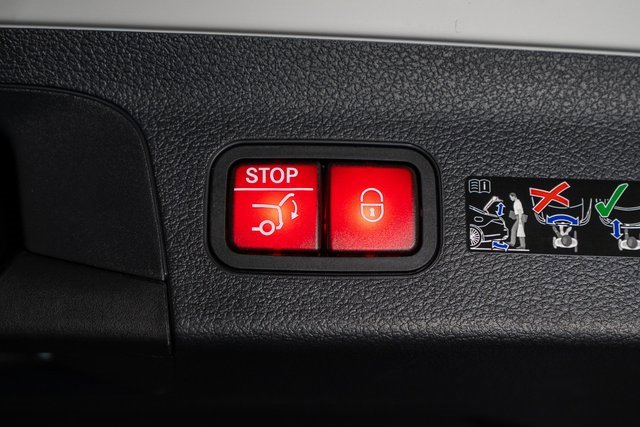 New 2026 Mercedes-Benz GLS 450 4MATIC image 40