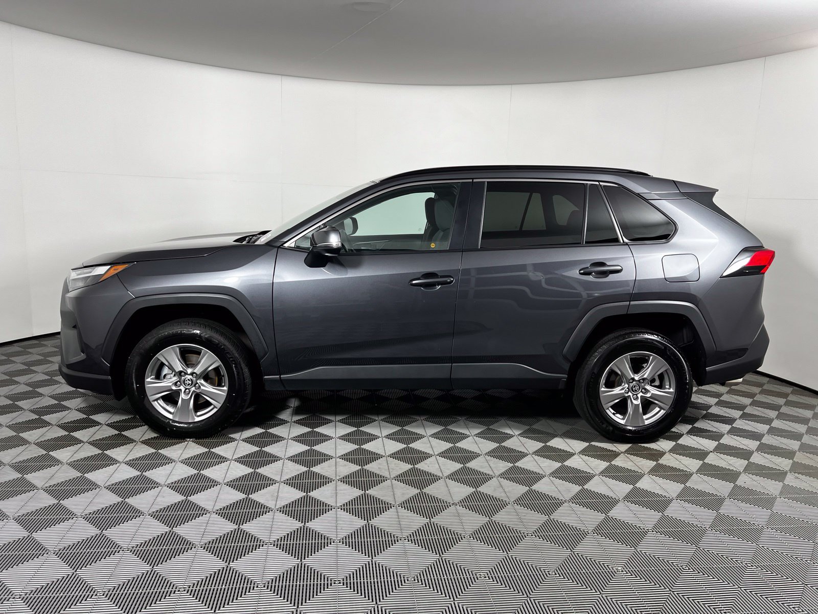 Certified 2025 Toyota RAV4 XLE FWD image 8
