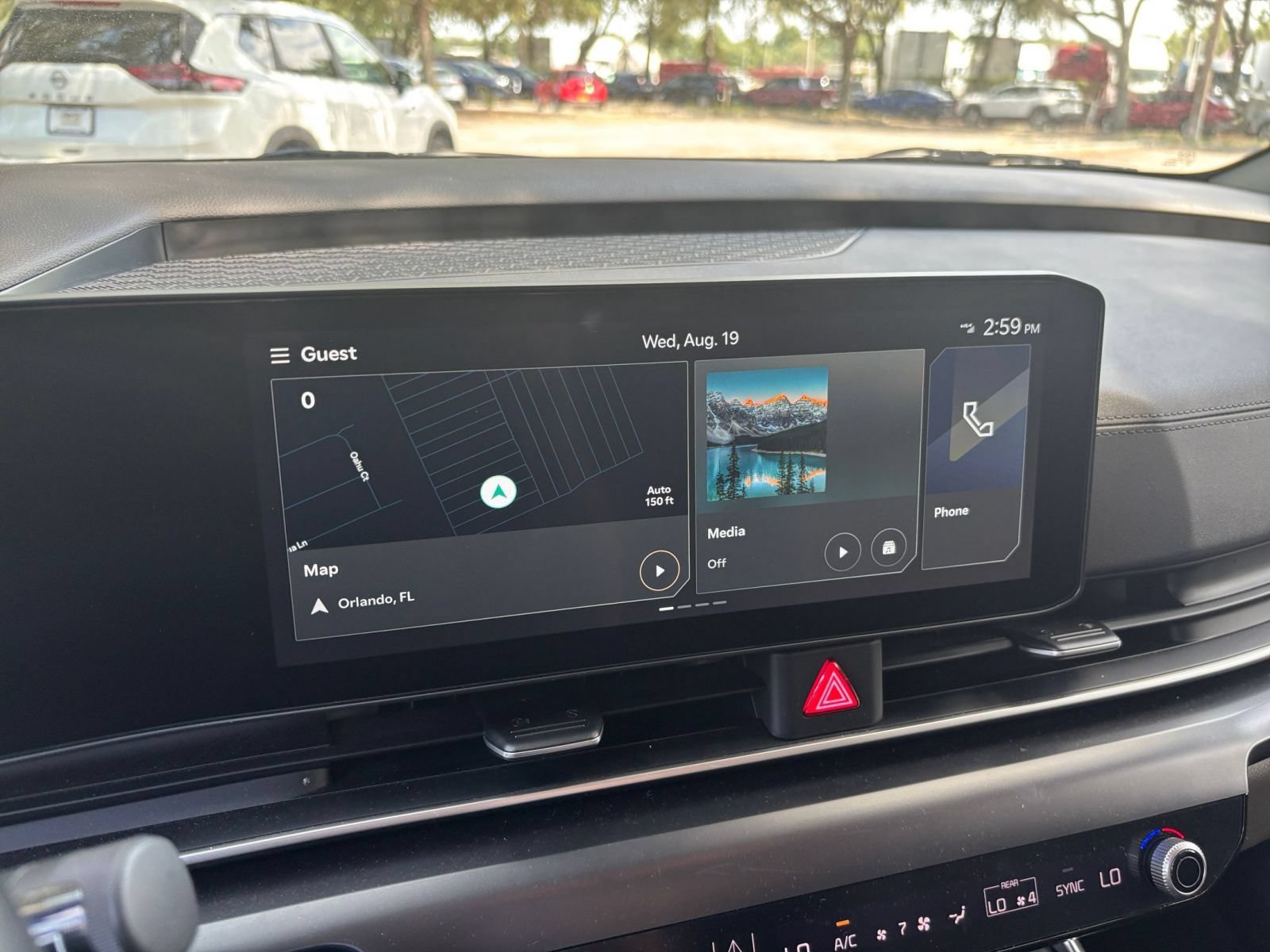 Used 2026 Kia Carnival FWD image 20
