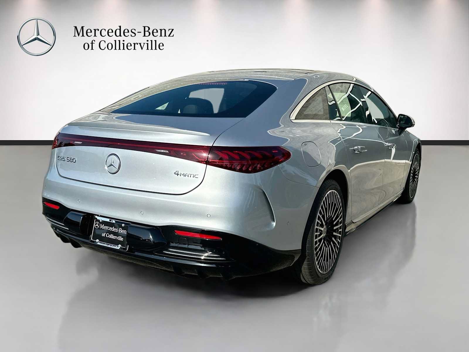 Used 2023 Mercedes-Benz EQS 580 4MATIC Sedan image 5