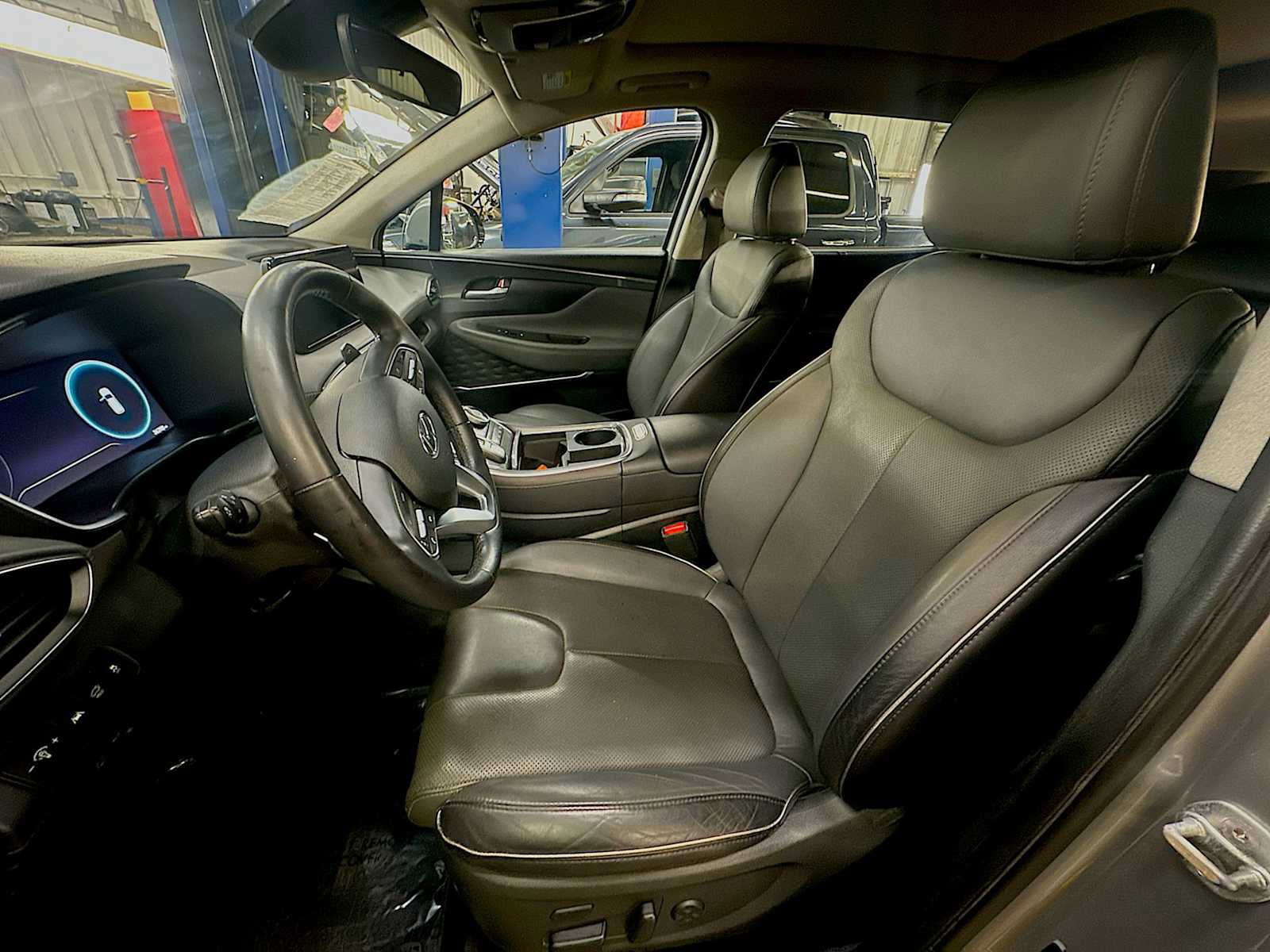 Used 2023 Hyundai Santa Fe Limited FWD image 13