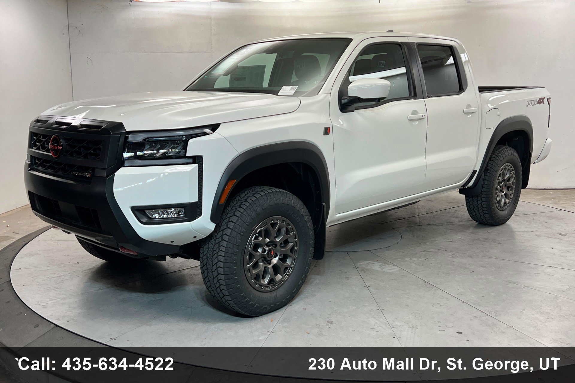 New 2026 Nissan Frontier PRO-4X w/ Pro Premium Package