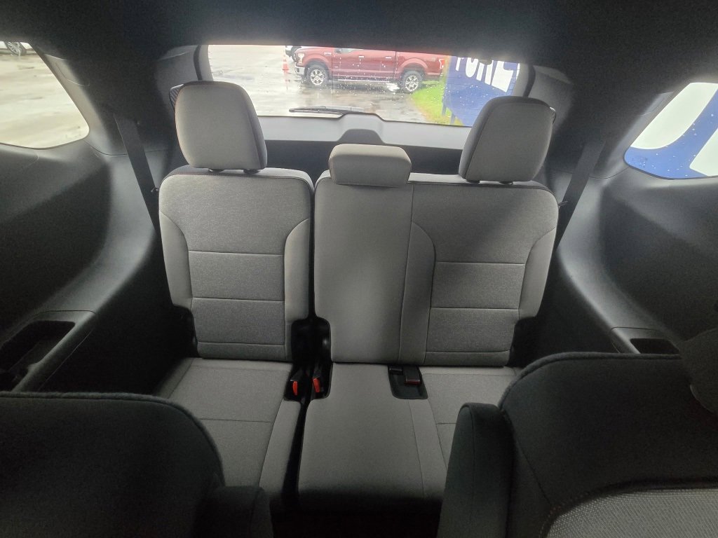 New 2026 Chevrolet Traverse LT w/ LPO, Floor Liner Package image 32