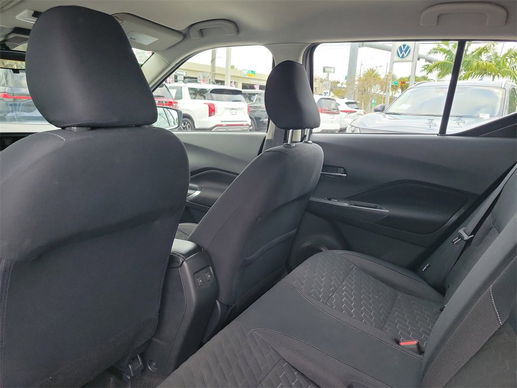 Certified 2023 Nissan Kicks SV image 8