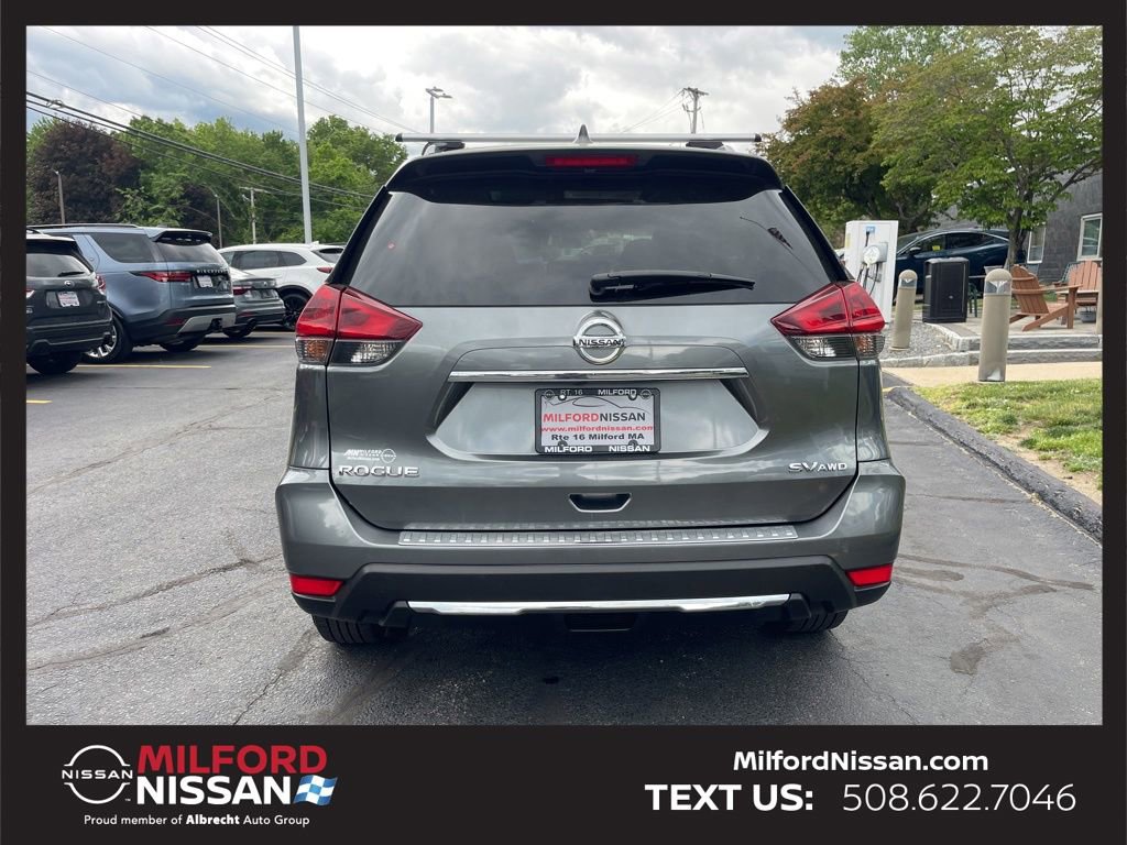 Certified 2018 Nissan Rogue SV w/ Sun & Sound Touring Package AWD/4WD image 4