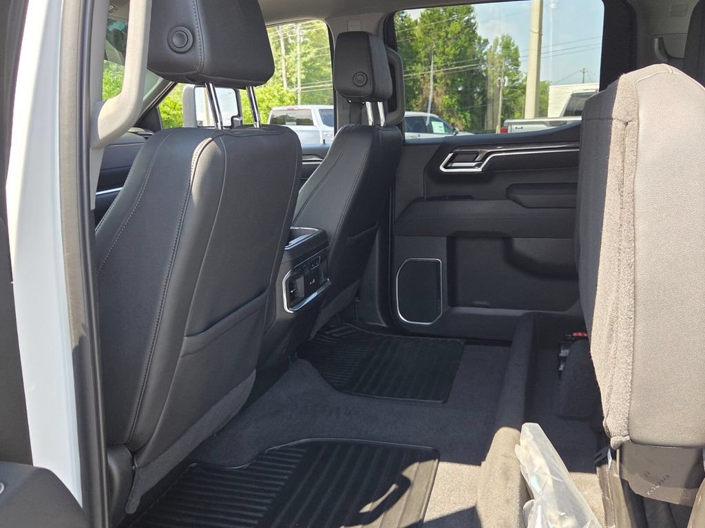 Certified 2025 Chevrolet Silverado 1500 LTZ w/ Technology Package AWD/4WD image 5