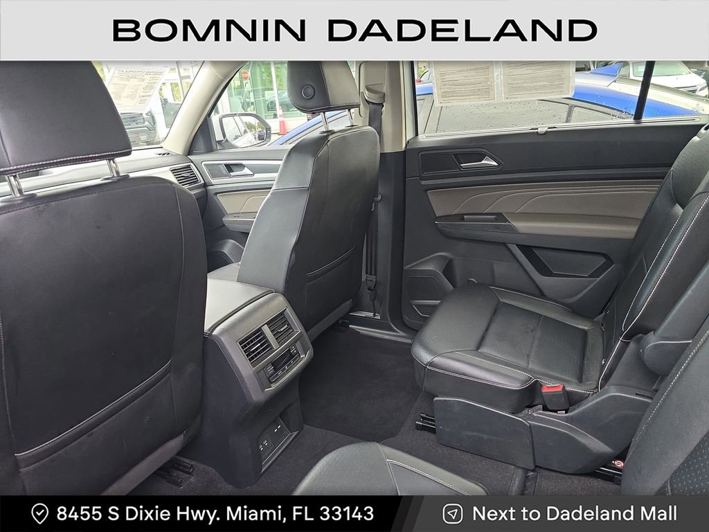 Used 2022 Volkswagen Atlas SEL R-Line image 16