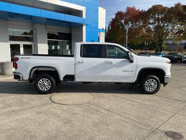 New 2025 Chevrolet Silverado 2500 LT w/ Safety Package AWD/4WD image 12