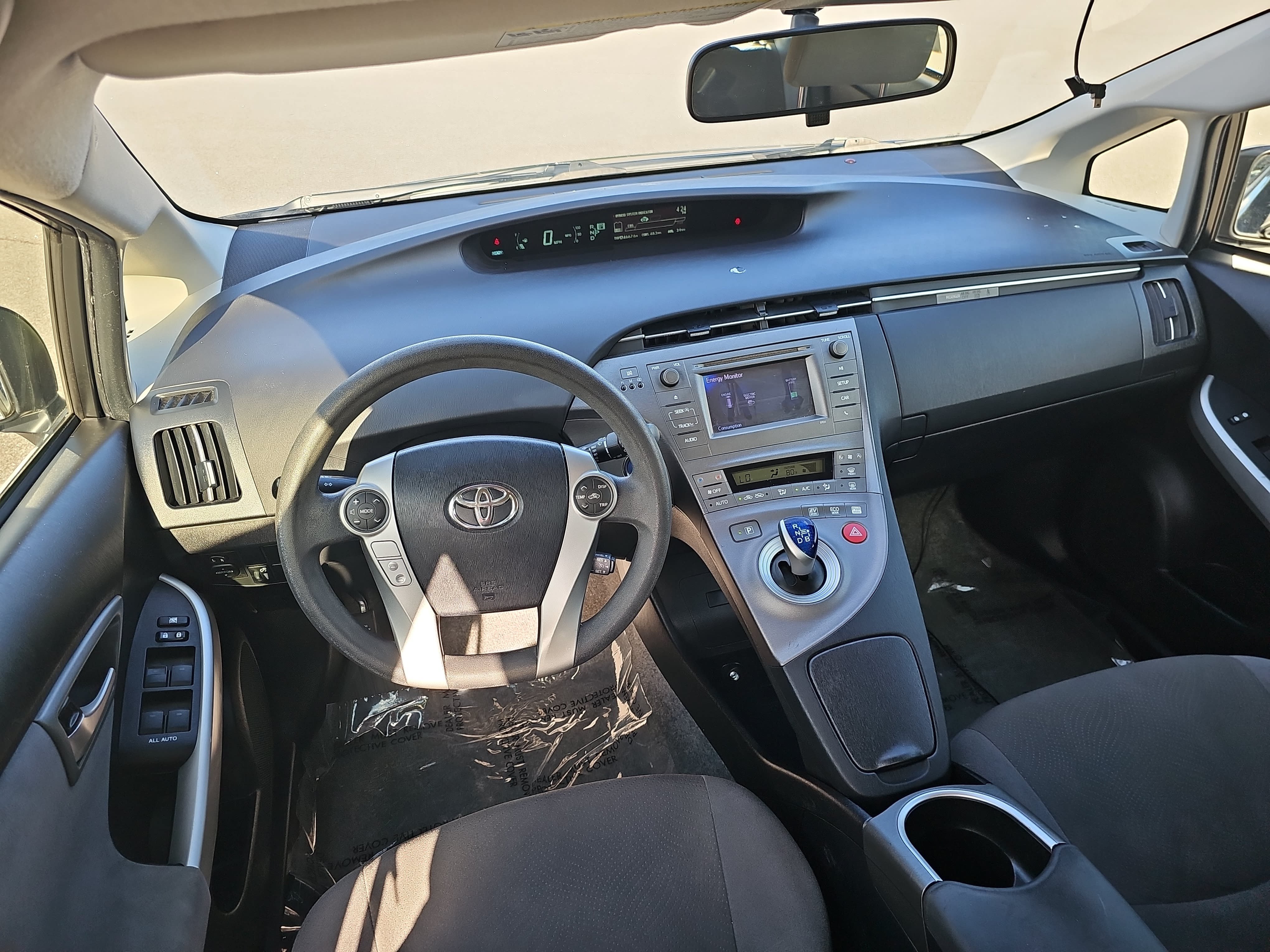 Used 2015 Toyota Prius Two FWD image 16