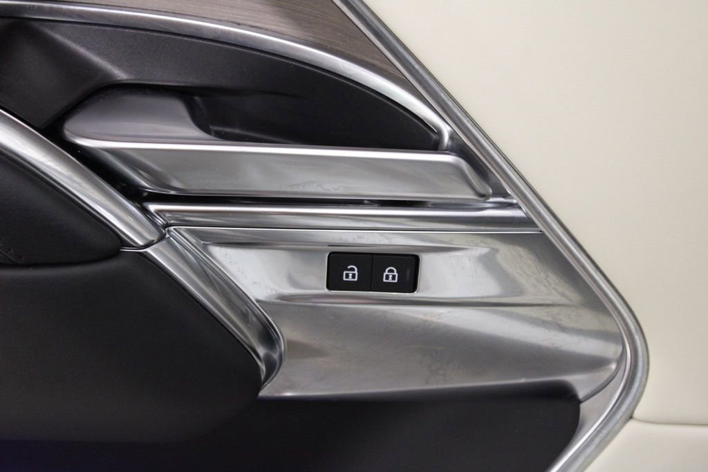 Certified 2023 Land Rover Range Rover SE image 20