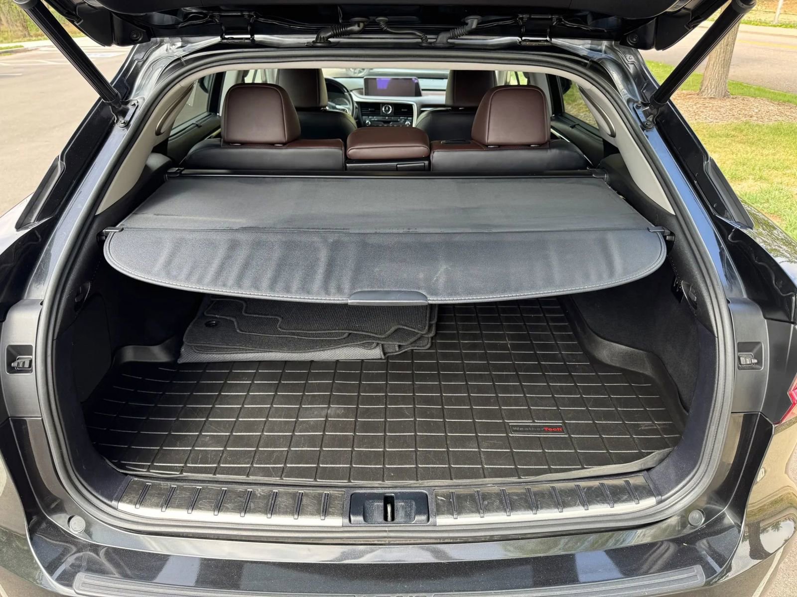 Used 2017 Lexus RX 450h AWD w/ Luxury Package image 12
