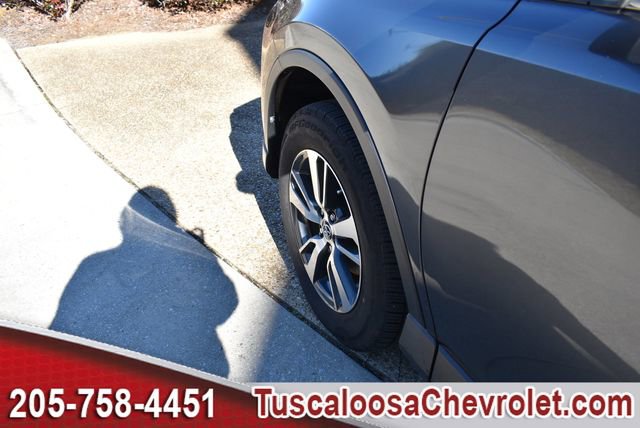 Used 2018 Toyota RAV4 XLE image 15