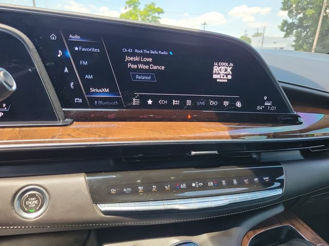 Certified 2021 Cadillac Escalade ESV Premium Luxury Platinum AWD/4WD image 13