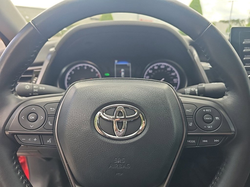 Used 2023 Toyota Camry SE w/ Convenience Package FWD image 11