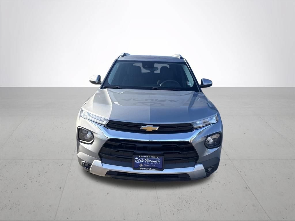 Used 2023 Chevrolet TrailBlazer LT w/ Convenience Package AWD/4WD image 2