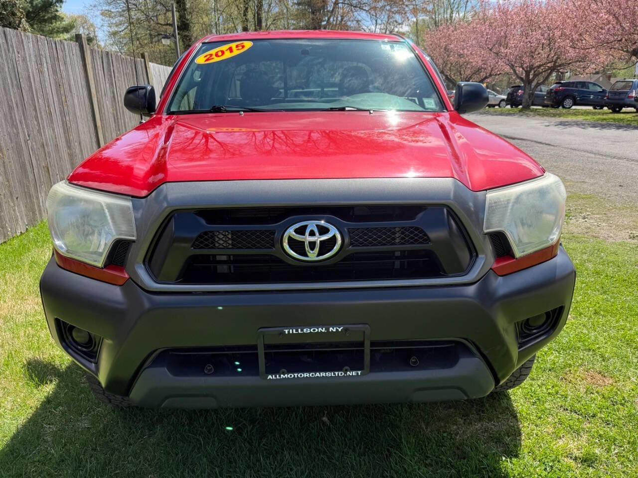 Used 2015 Toyota Tacoma 4x4 Access Cab w/ Convenience Package image 2
