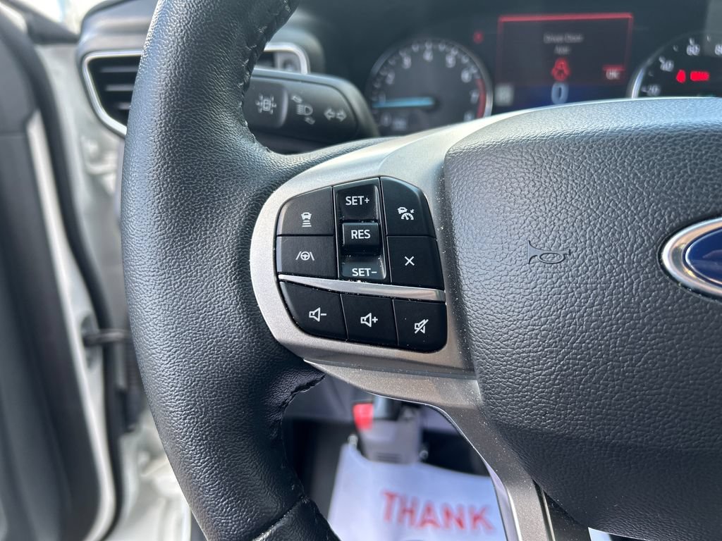 Used 2023 Ford Explorer XLT w/ Equipment Group 202A RWD image 26
