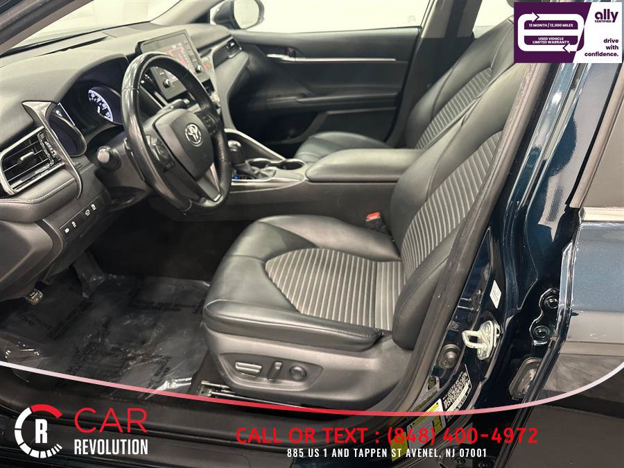 Used 2021 Toyota Camry SE FWD image 11