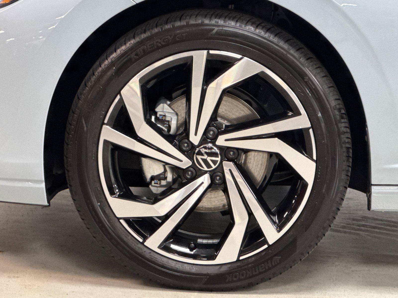 New 2026 Volkswagen Jetta SEL FWD image 23