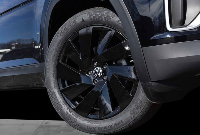 New 2026 Volkswagen Atlas SE image 3