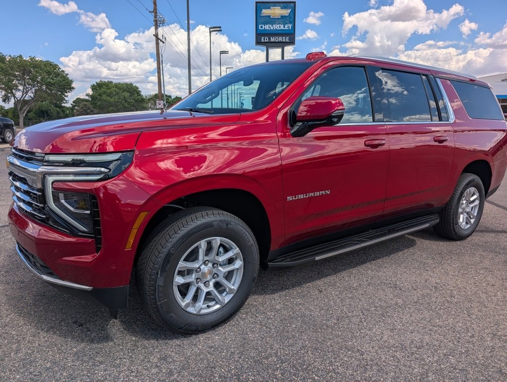 New 2025 Chevrolet Suburban LT w/ Comfort Package image 1