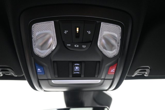 New 2027 RAM 1500 4x4 Crew Cab image 9