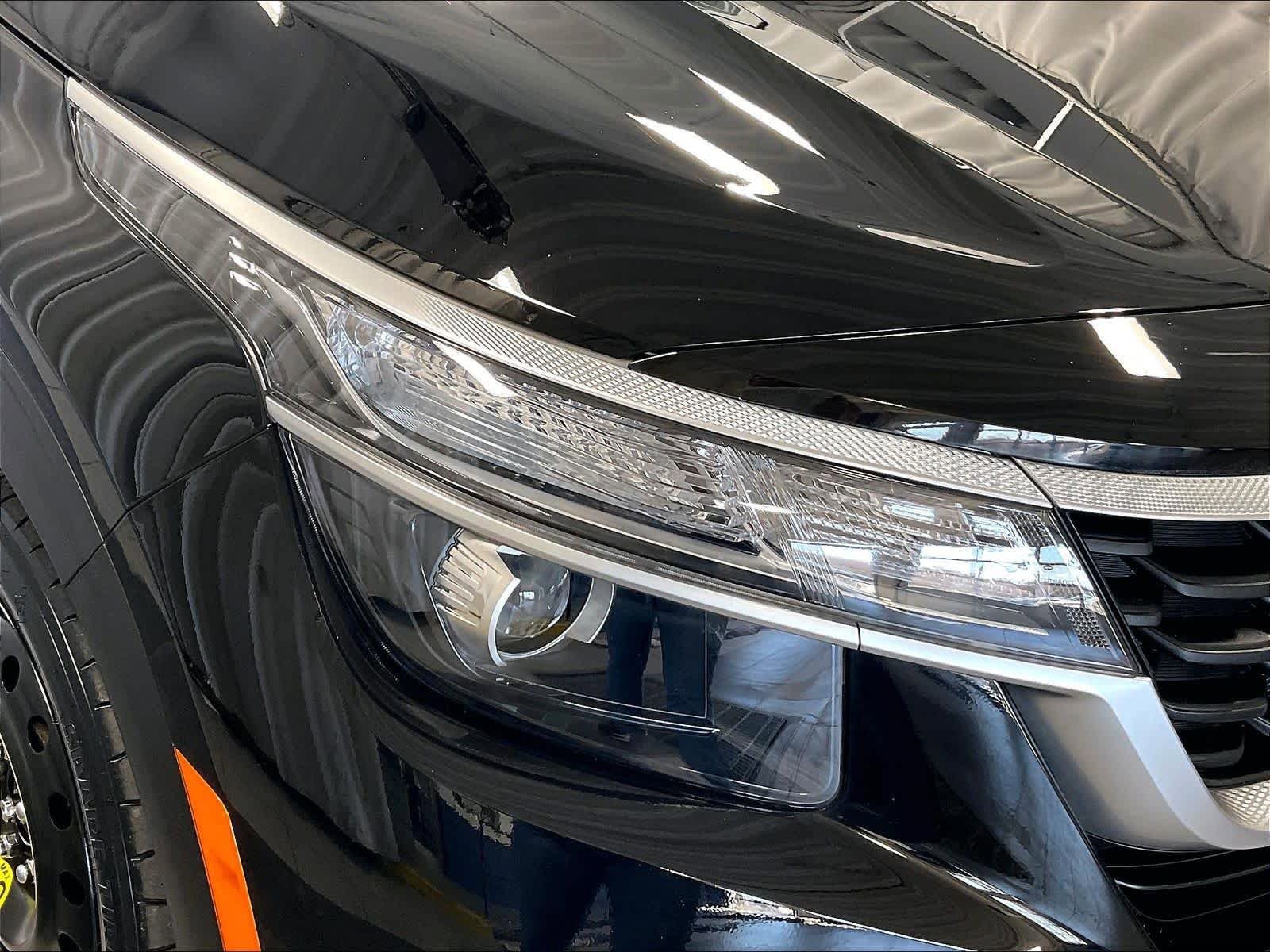 Used 2023 Kia Seltos LX AWD/4WD image 31