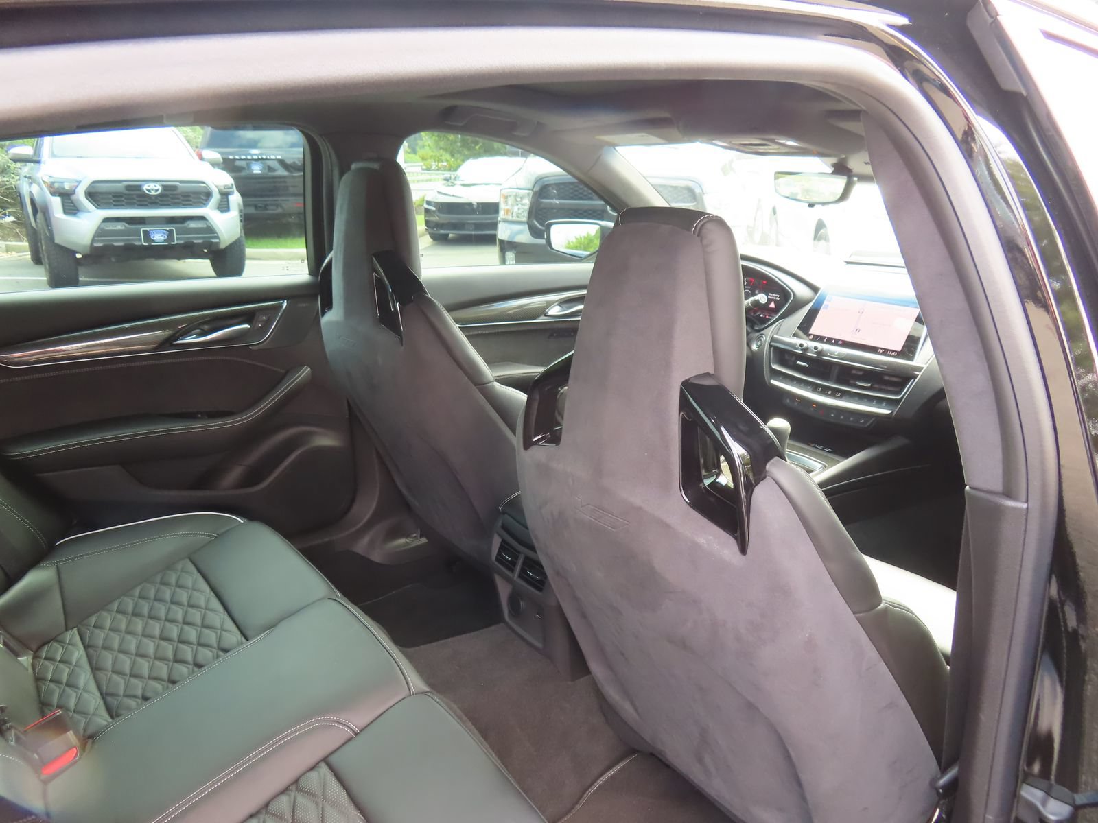Used 2023 Cadillac CT5 V Blackwing w/ Carbon Fiber Package 2 RWD image 42