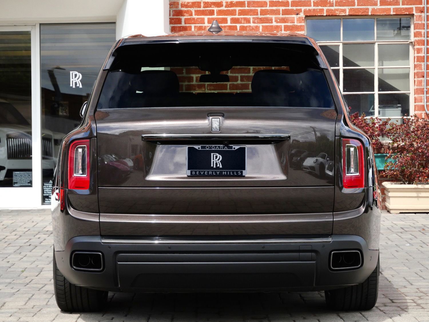 Certified 2022 Rolls-Royce Cullinan Black Badge AWD/4WD image 21